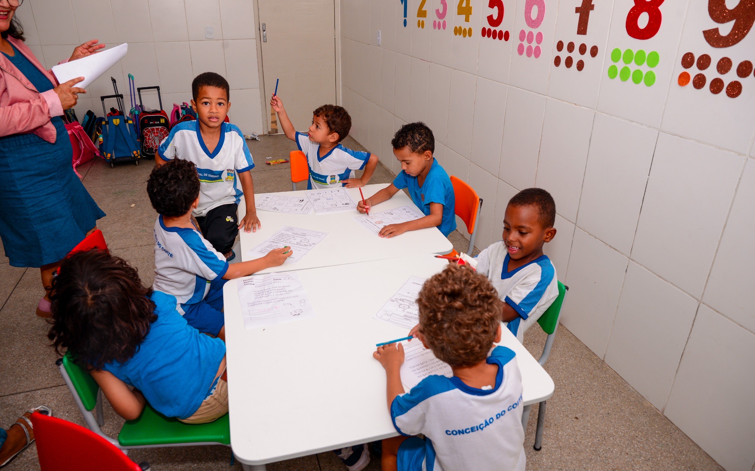 No Dia Mundial da Educação, Coité celebra avanços e reforça compromisso com o futuro dos estudantes