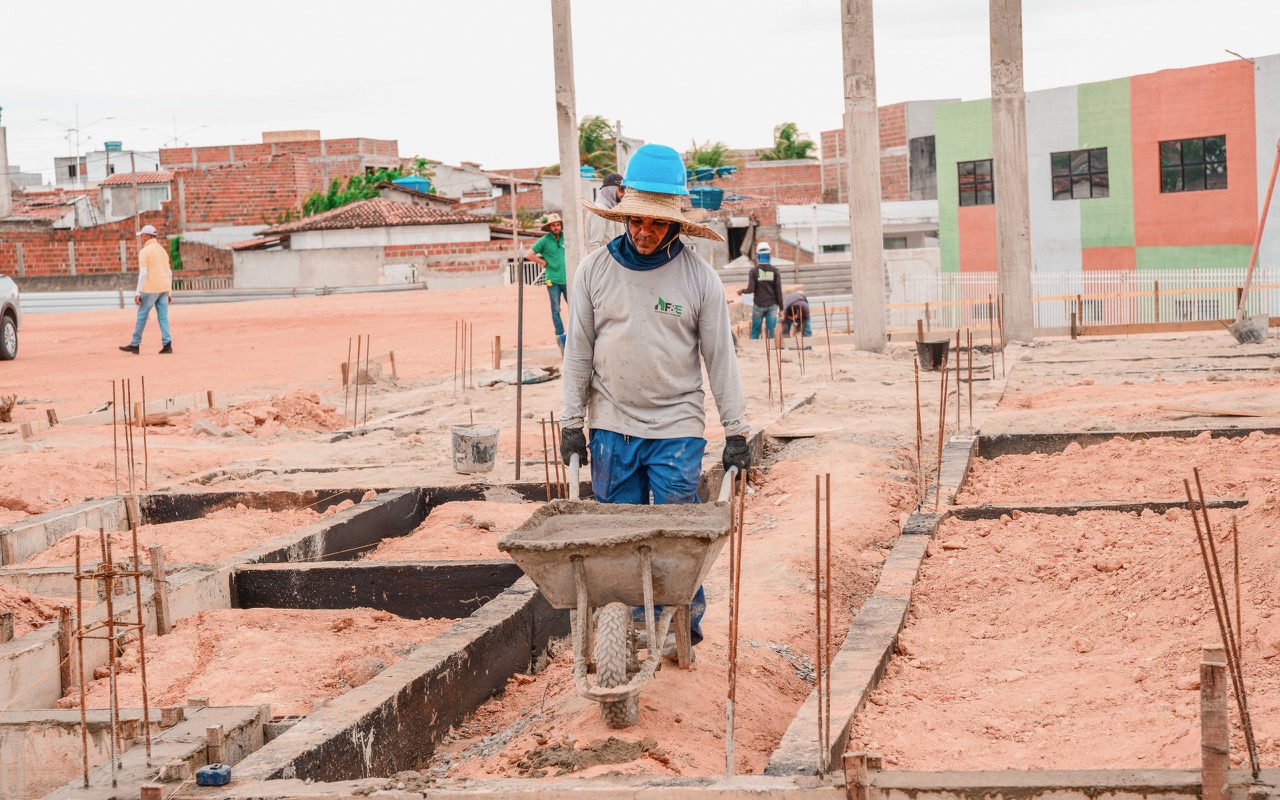 Prefeitura de Coité executa mais de 20 obras em 100 dias e transforma a infraestrutura urbana e rural