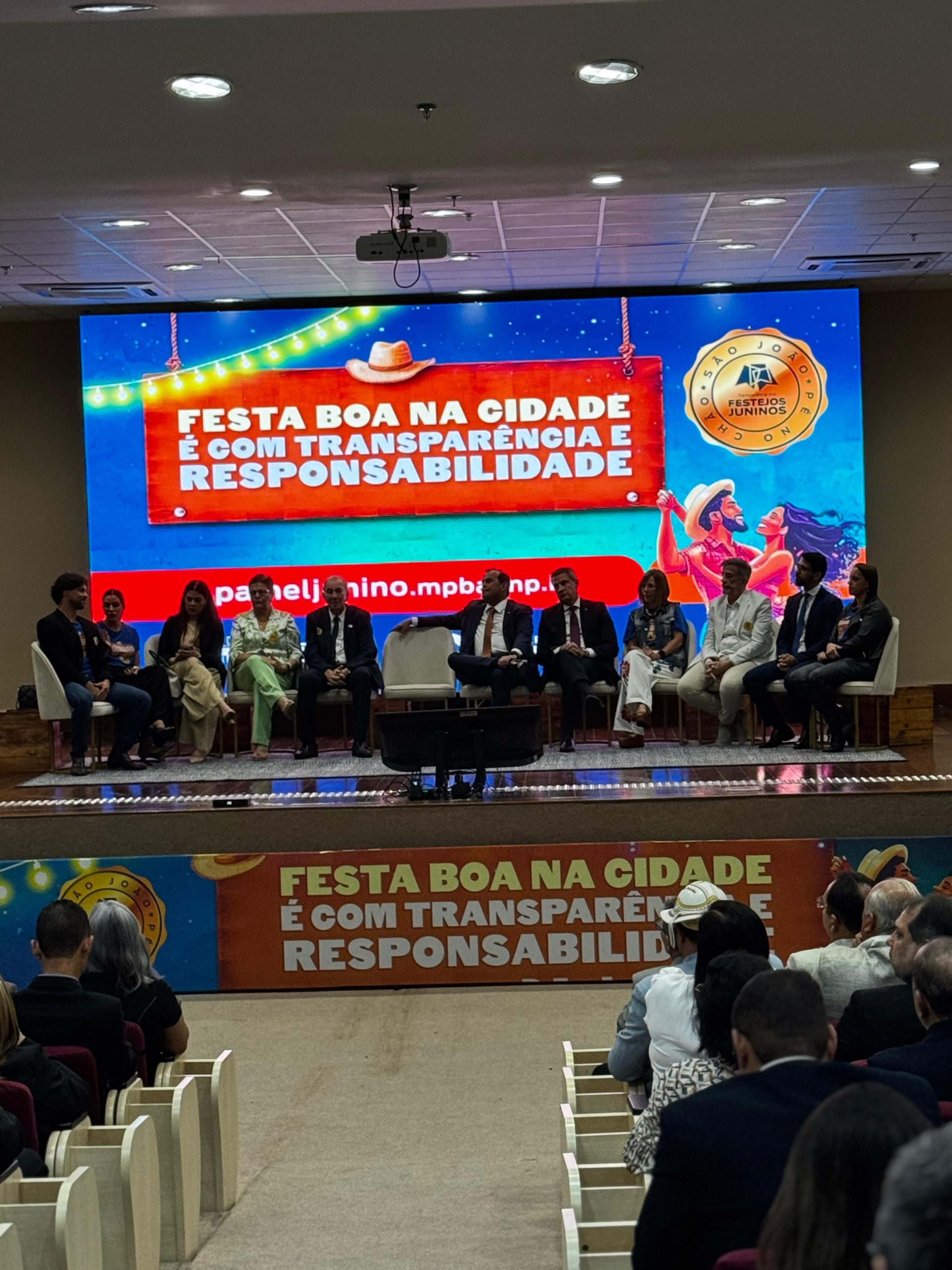 Coité recebe selo de transparência nos festejos juninos 2025
