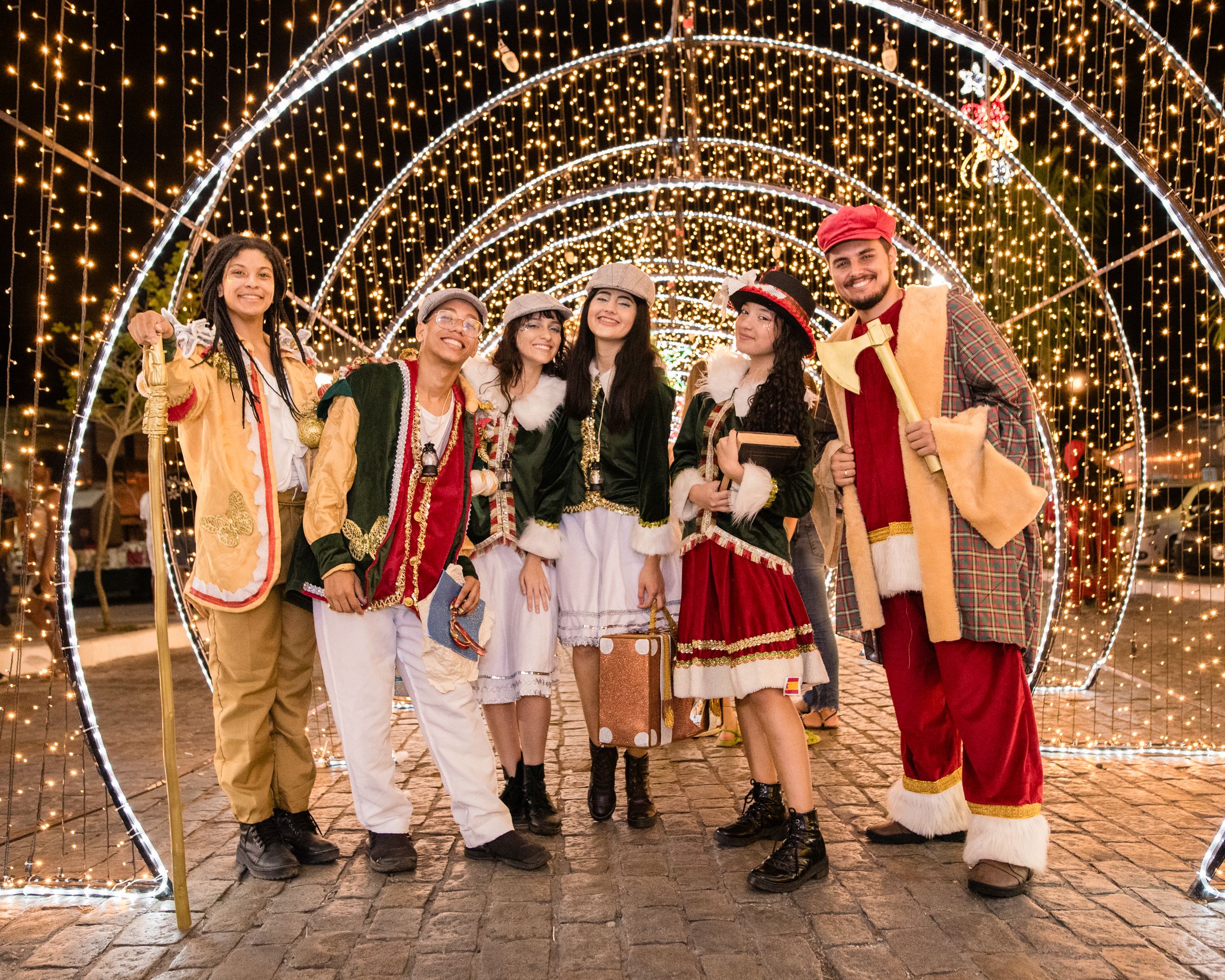 Ingressos gratuitos para os espetáculos teatrais do Natal Luz de Coité já estão disponíveis